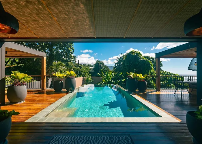 Maison Gaia Seychelles - Staffed 5br Villa, Infinity Pool, Ocean & Sunset View