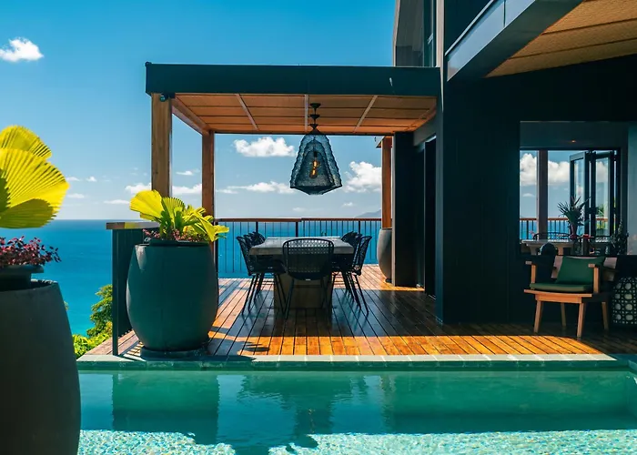 Maison Gaia Seychelles - Staffed 5br Villa, Infinity Pool, Ocean & Sunset View Villa