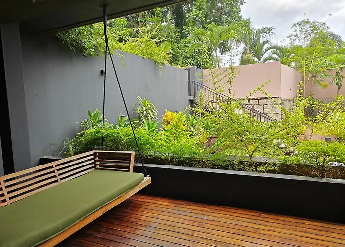 Maison Gaia Seychelles - Staffed 5br Villa, Infinity Pool, Ocean & Sunset View Villa