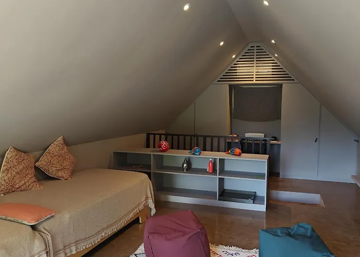 Maison Gaia Seychelles - Staffed 5br Villa, Infinity Pool, Ocean & Sunset View Glacis (Mahe)